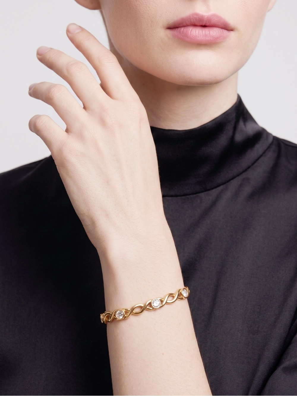 Vintage Gold Link Bracelet with Crystal Accents - Women Jewelry